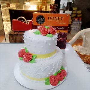 Marriage cake 37